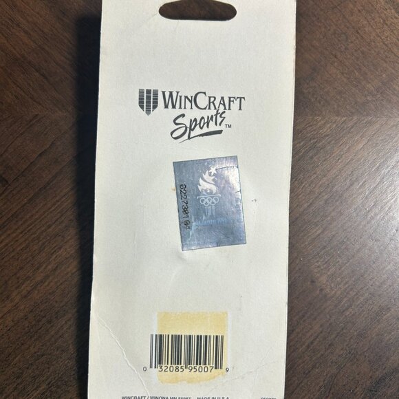 Vintage Coca Cola Keychain - Picture 2 of 2